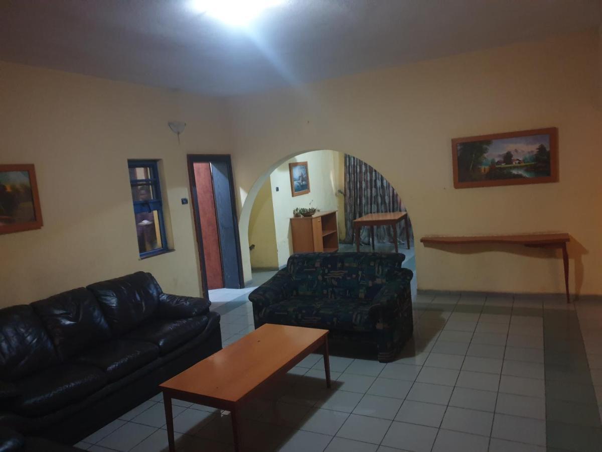 Febson Hotel Abuja Exteriör bild